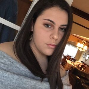 Meet your Posher, Abigail